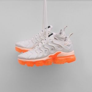 vapormax creamsicle